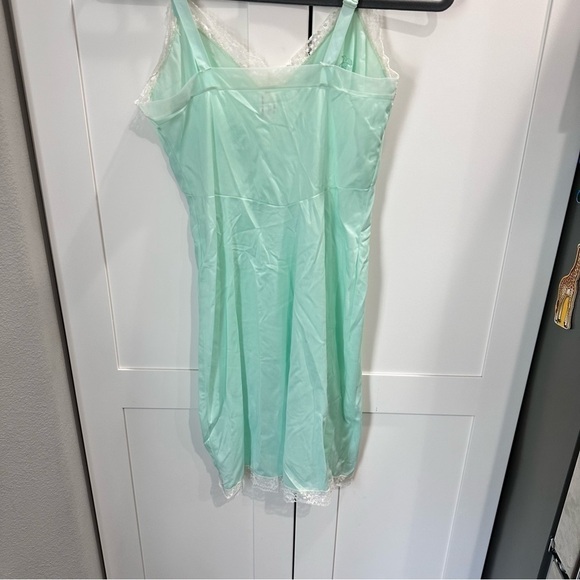 Vintage slip nightgown lingerie by Movie Star size 32 small mint green lace - Picture 4 of 9